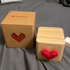 Lovebox Pixel Color Messaging Device